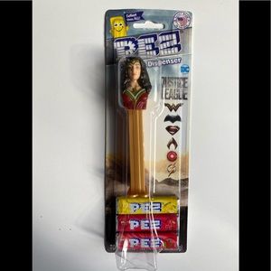 Wonder Woman PEZ Candy Dispenser
